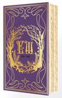 Ein Buch mit lila Einband, goldenen verschnörkelten Mustern, darauf "F.W. 1909 - 1910". Verzierungen mit Pflanzen.