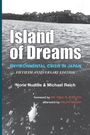 "Island of Dreams", Umweltkrise in Japan, 50. Jubiläumsausgabe. Schwarz-Weiß-Bild eines Fisches im Wasser.