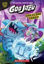 Texte: "INCLUDES GOO JITZU TRADING CARDS!", "AN ORIGINAL CHAPTER BOOK", "GOO JITZU", "GOO CLONE CHAOS!", "SCHOLASTIC". 

Illustration mit einem kämpfenden Hai und Monster.