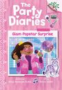 „The Party Diaries: Glam Popstar Surprise.“ Illustration mit einem fröhlichen Mädchen, Mikrofon und Schneeleopard.