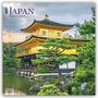2027 JAPAN 16-MONTH CALENDAR. Ein traditionelles, goldenes japanisches Pavillon umgeben von Bäumen und einem Teich.