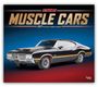 Text: "AMERICAN MUSCLE CARS 2027 OFFICIAL 16-MONTH CALENDAR". Klassisches schwarzes Muscle-Car auf blau-rotem Hintergrund.