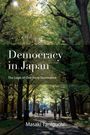 "Democracy in Japan: The Logic of One-Party Dominance" steht über einem Sonnenlicht durchfluteten Baumweg mit Menschen.