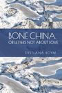 "BONE CHINA, OR LETTERS NOT ABOUT LOVE" von Svetlana Boym. Marmorartige, abstrakte Muster in Blau und Weiß.