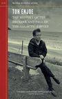 Titel: "Toh EnJoe: The History of the Decline and Fall of the Galactic Empire." Ein Mann sitzt auf einer Bank am Strand.