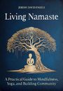 "Living Namaste" von Jeremy David Engels, Anleitung für Achtsamkeit. Illustration: Meditierende Figur unter Baum.